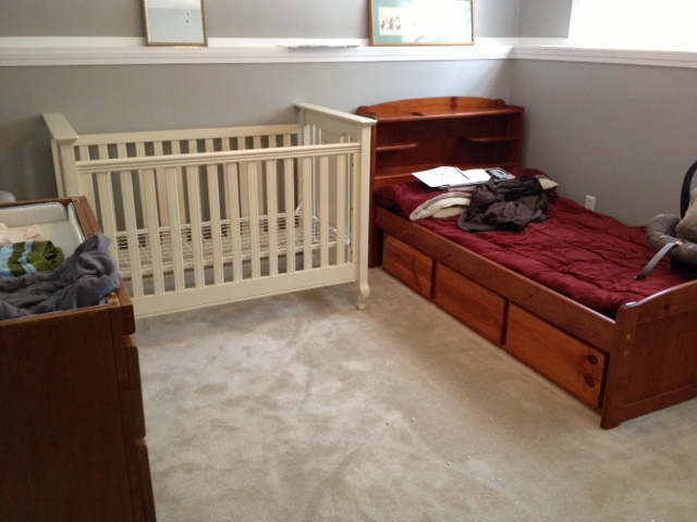 Here's the nursery BEFORE everything matched